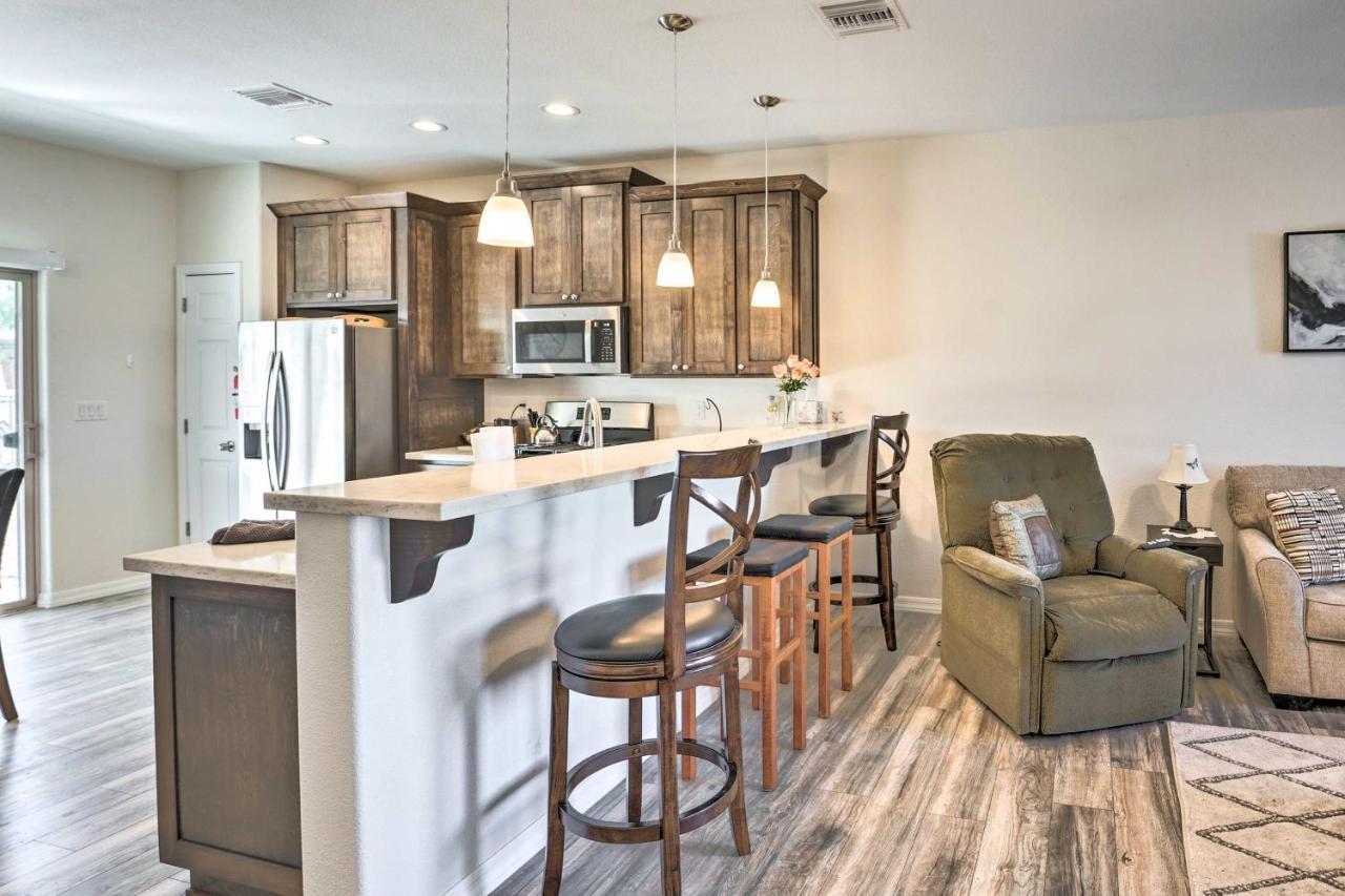 Pet-Friendly Retreat - 1 Block To Colorado River! Bullhead City Exteriör bild