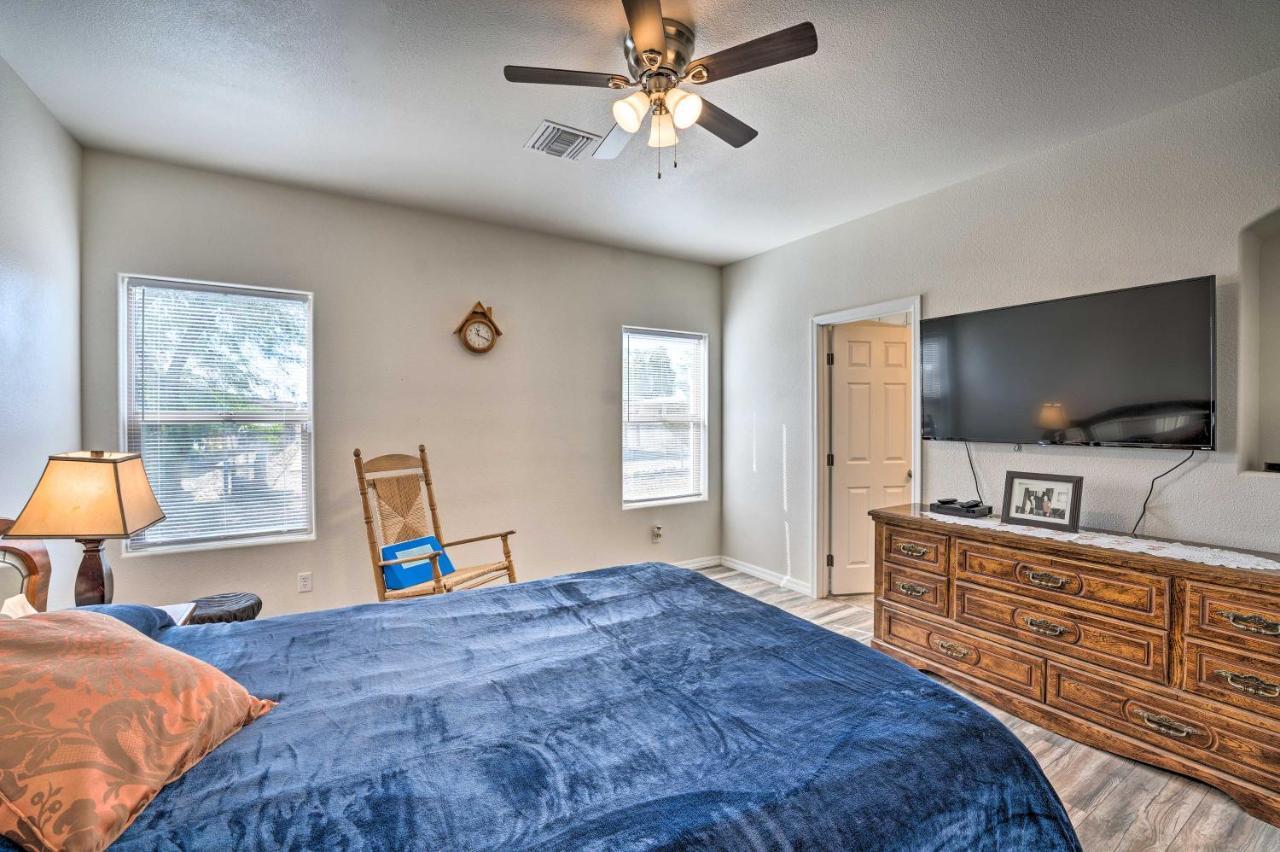Pet-Friendly Retreat - 1 Block To Colorado River! Bullhead City Exteriör bild